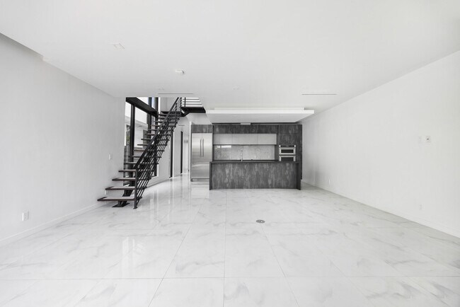 Foto del edificio - 2516 NE 21st St