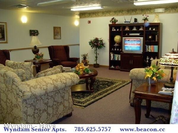 Foto del edificio - 2734 Hall St
