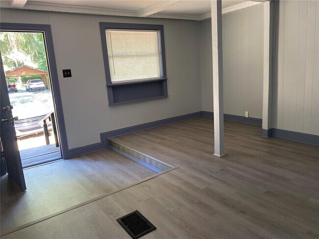 Foto del edificio - 17955 NE 23rd Ave