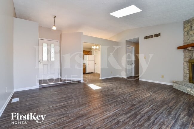 Building Photo - 5844 Timberlake Blvd