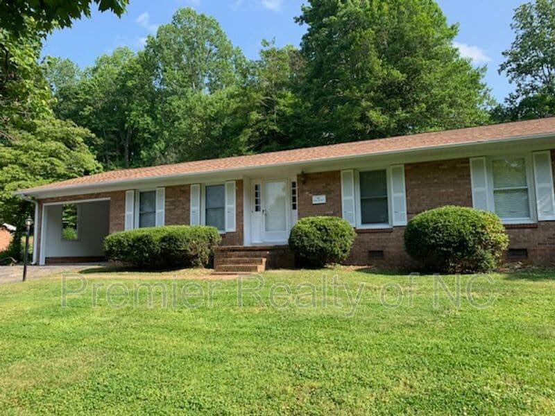165 Elm St, Mocksville, NC 27028 House Rental in Mocksville, NC