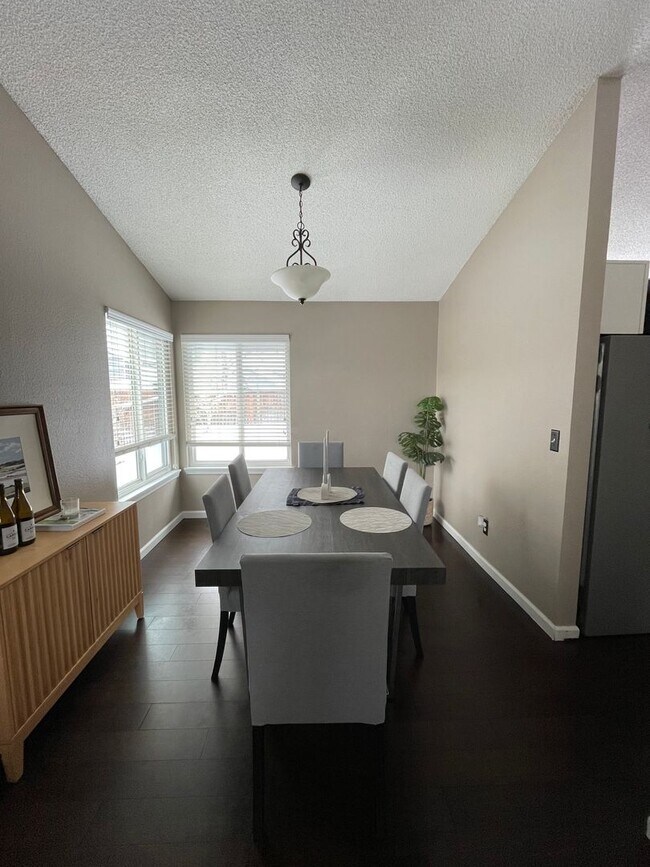 Building Photo - 4BR/3BA Home in Highlands Ranch!!