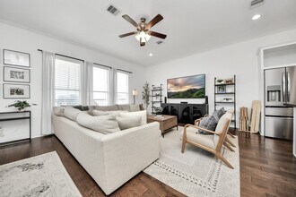 Building Photo - 1506 Colorado St