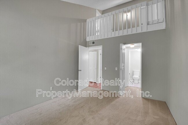 Foto del edificio - 6420 South Dayton Street