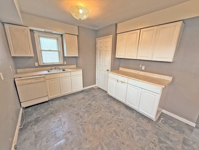 Foto del edificio - Convenient Showings — No Appointment Needed!