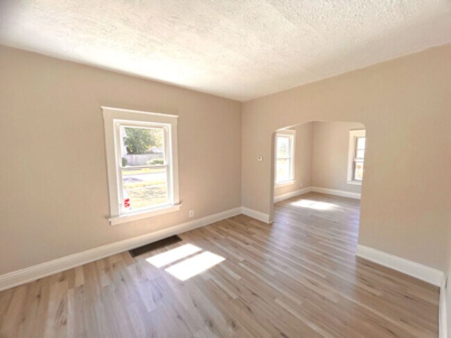 Foto del edificio - 3 Bed 1 Bath