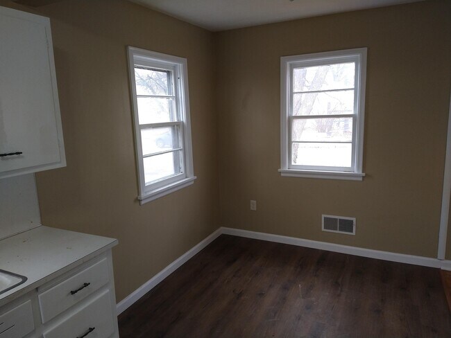 Building Photo - 1916 N C St