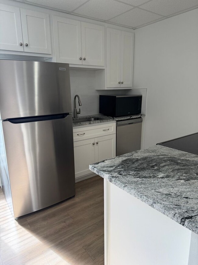 Foto del edificio - 400 Gallatin Ave