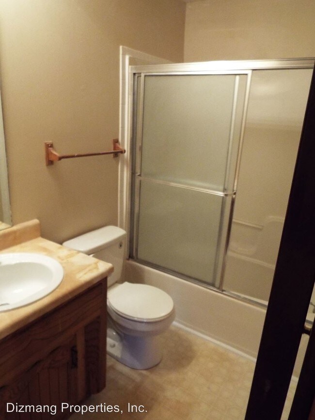 Foto del edificio - 3 br, 2 bath House - 2255 E. Battlefield Rd.