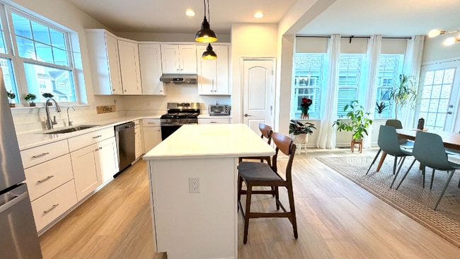 Building Photo - 24650 Merlot Dr