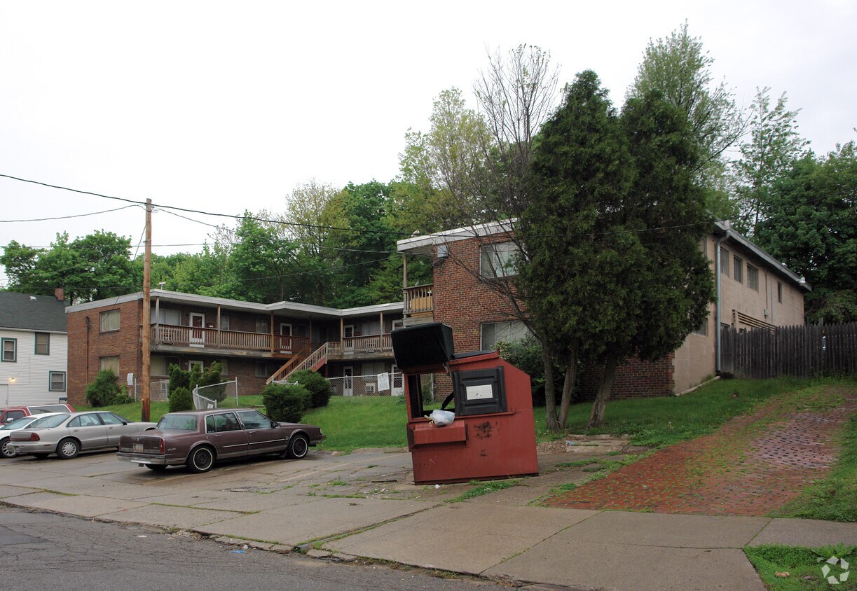 Building Photo - 45 E Emerling Ave