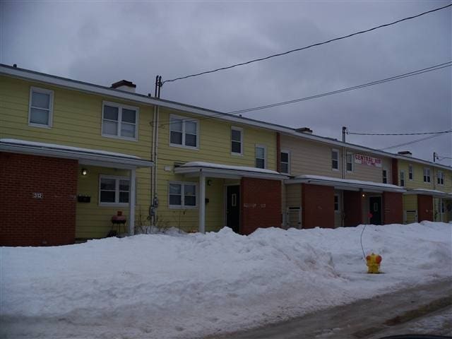 Building Photo - 312-326 Commando St