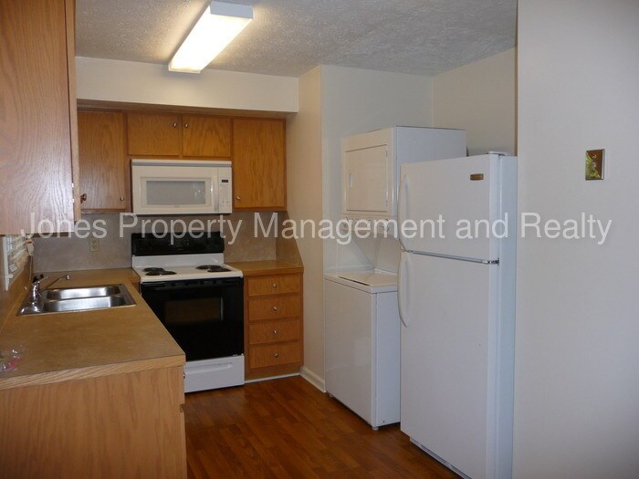 Primary Photo - 1416 Meadow Avenue Unit 3, Kannapolis, NC