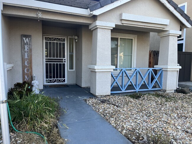 Foto del edificio - 2177 Stonewater Dr