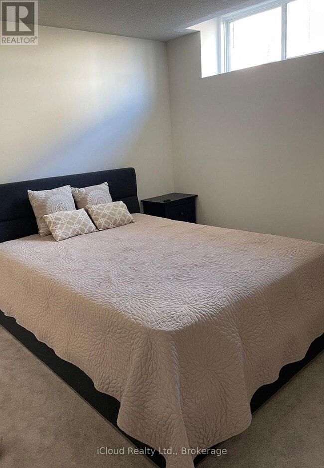 Building Photo - 3925 Lodi Rd