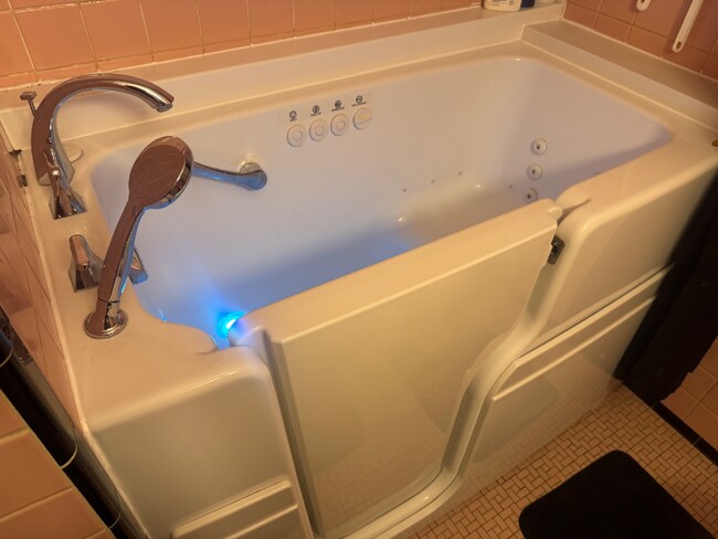 Foto del edificio - 20455 Strathmoor St