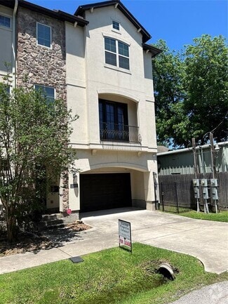 Building Photo - 2405 Cohn St
