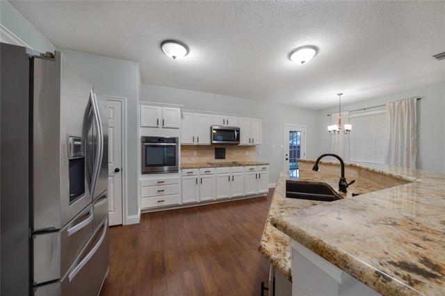 Foto del edificio - 8500 Timber Crest Ct