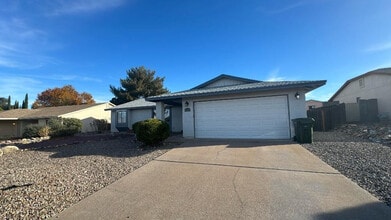 Building Photo - 2628 Canyon View Dr