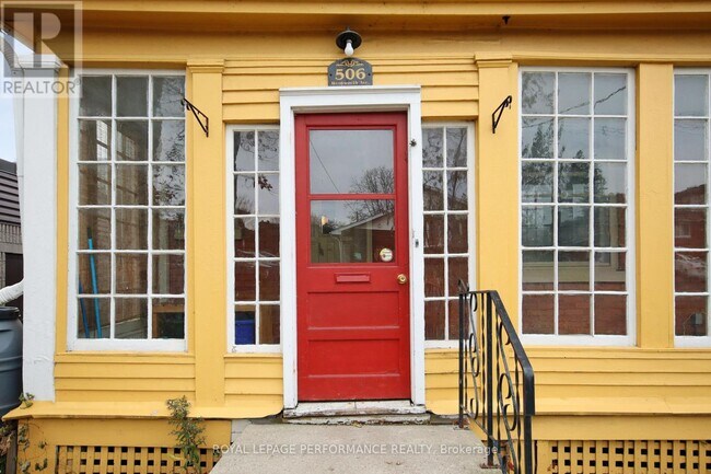 Photo du bâtiment - 506 Wentworth Ave