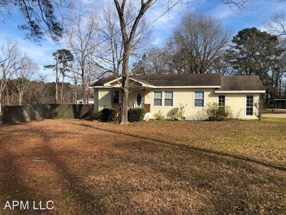 Primary Photo - 4 br, 2 bath House - 352 Northwood Dr