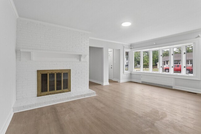 Building Photo - Single-Level 3 Bedroom Rental Near Downtown Hampton