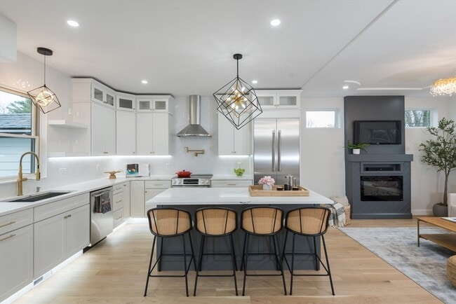 Building Photo - 6 Gordon Rd