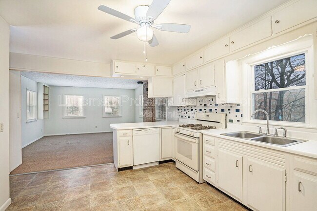 Foto del edificio - 2021 Academy St