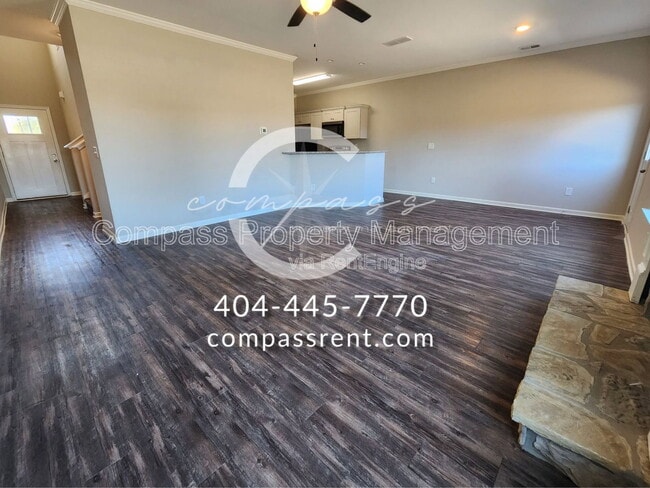 Foto del edificio - 105 Squarewood Ln NW