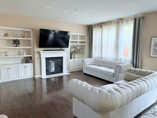Foto del edificio - 1360 Red Maple Ln