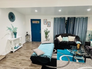 Foto del edificio - 22823 Madrona Ave