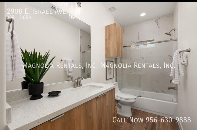 Foto del edificio - 2908 E Israel Ave
