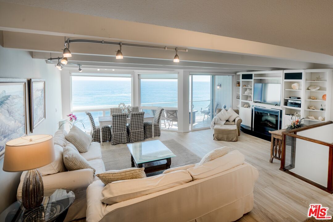 Primary Photo - 11876 BEACH CLUB Way