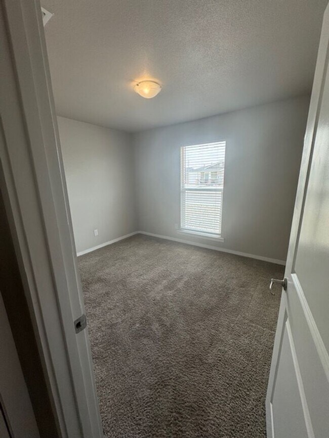 Foto del edificio - Townhome in Upland Heights!