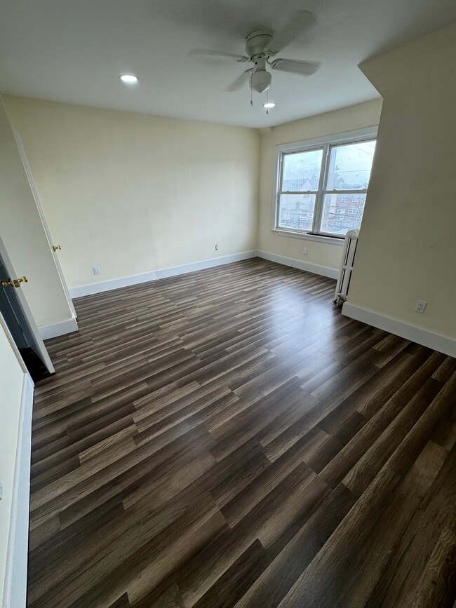 Building Photo - 7101 Radbourne Rd