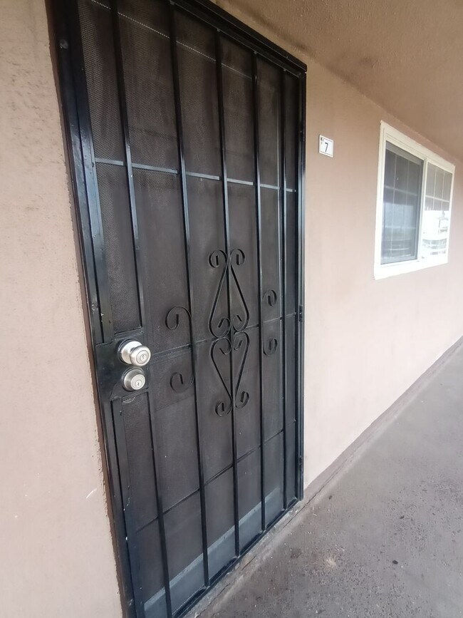 Foto del edificio - Welcome to SkyView Villa & Somerset Apartm...