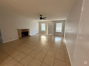 Building Photo - 502 Hedgewood Dr