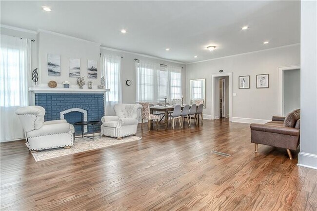 Foto del edificio - 389 Linden Ave NE