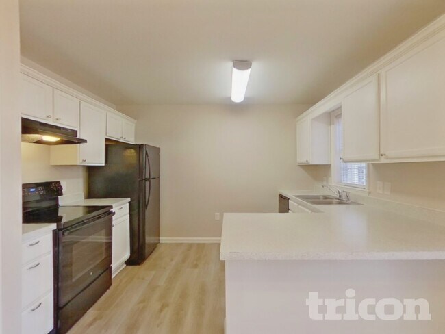 Building Photo - 7120 Idlewild Brook Ln