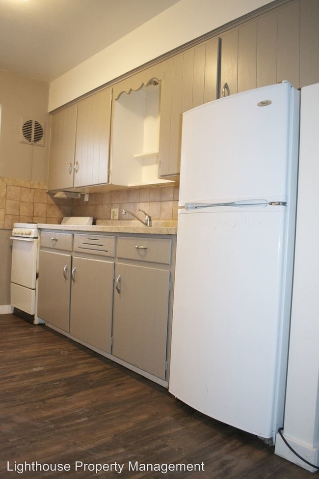 Building Photo - 1226 Ottillia St SE