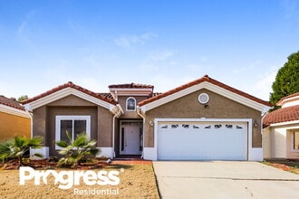 Building Photo - 121 Garden Walk