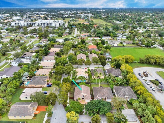 Foto del edificio - 9437 SW 183rd Terrace