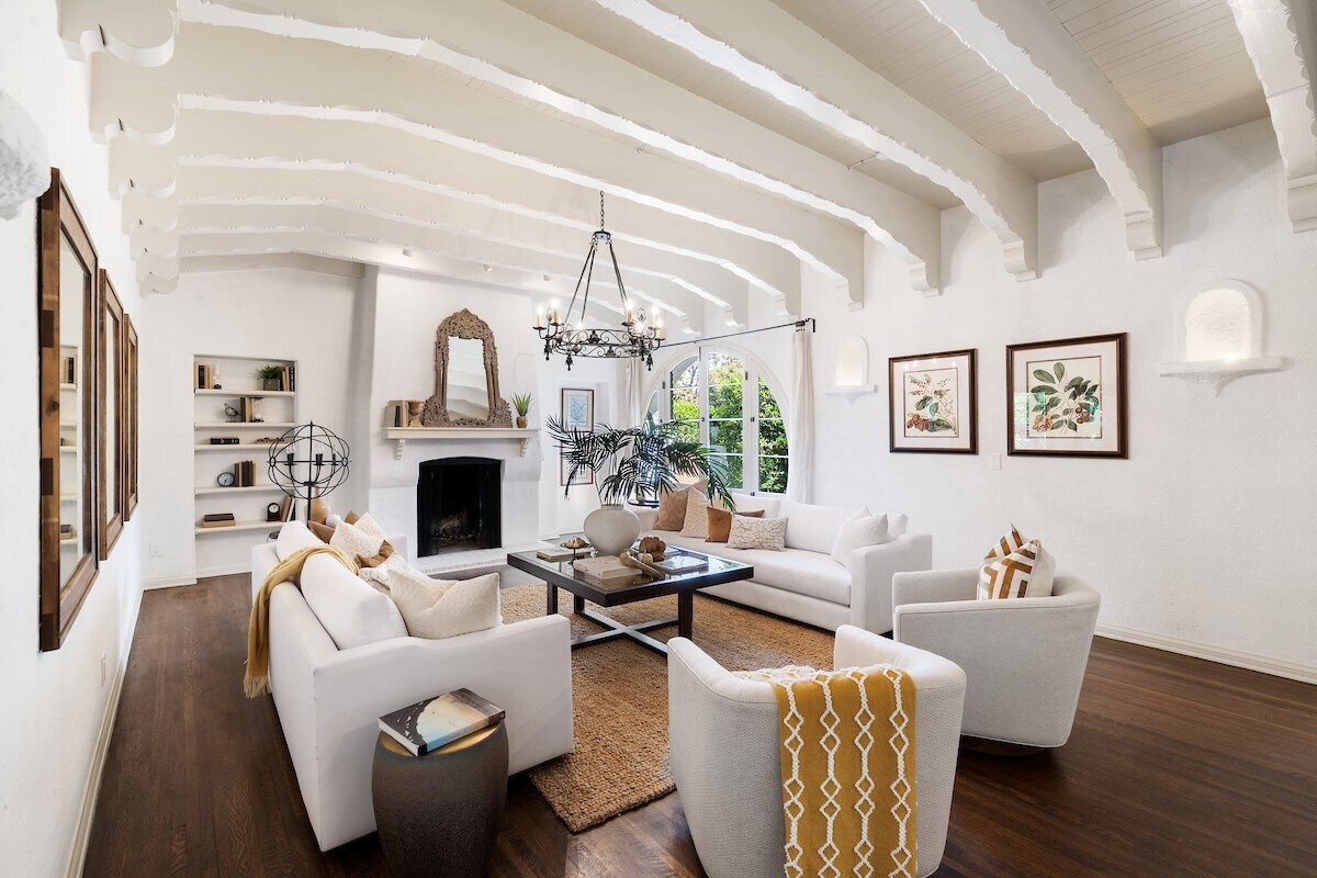 Foto principal - 349 N Mansfield Ave