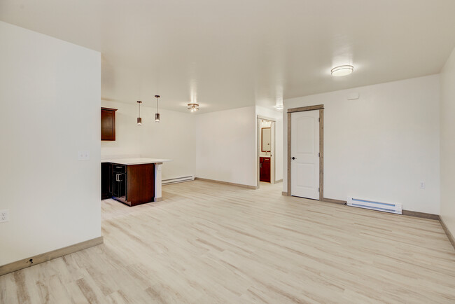 Building Photo - 3113 Cooney Dr
