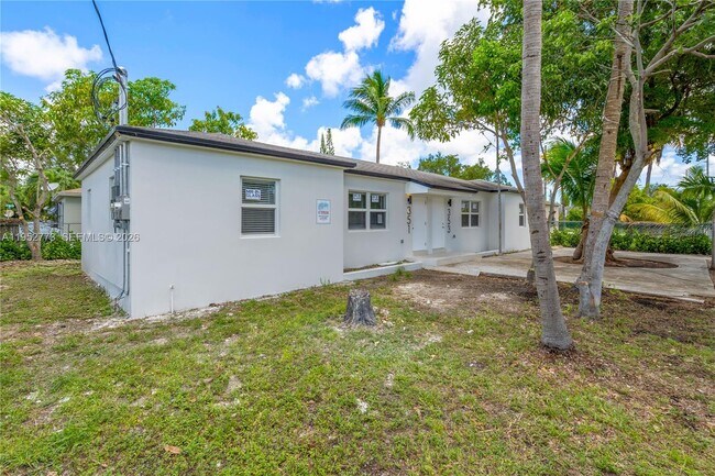 Building Photo - 351 NE 82nd St