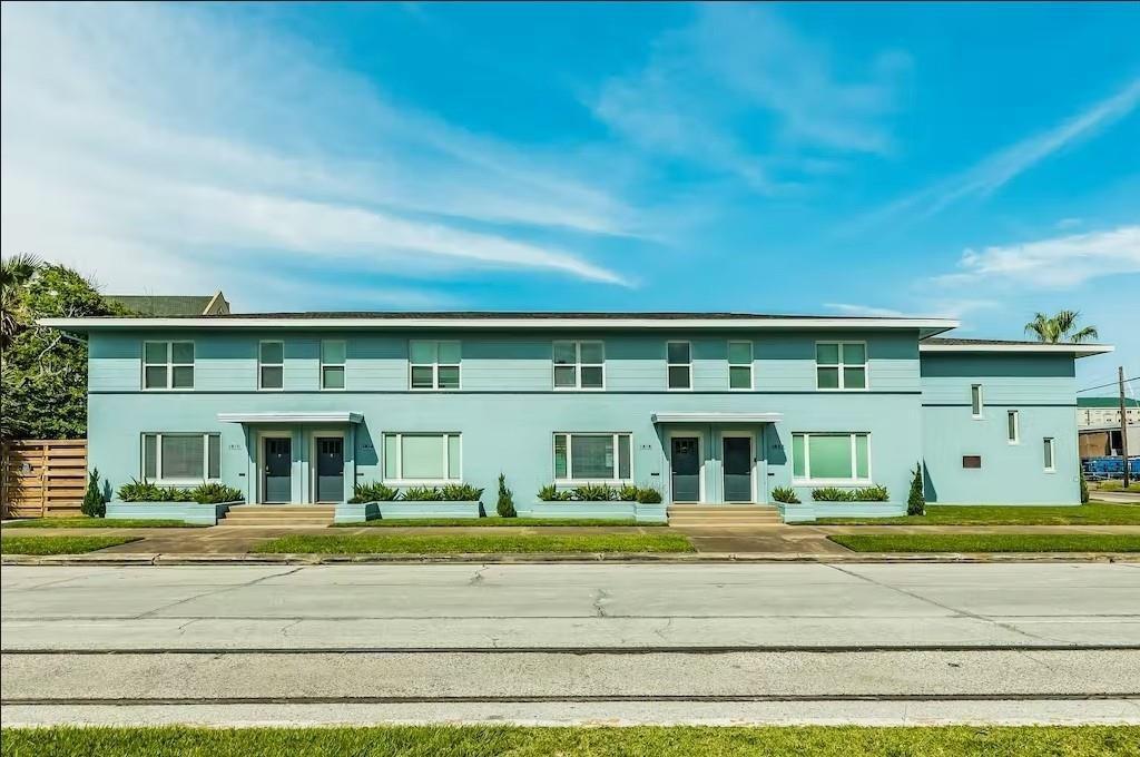 2420 Bernardo De Galvez Ave Unit B, Galveston, TX 77550 Condo for