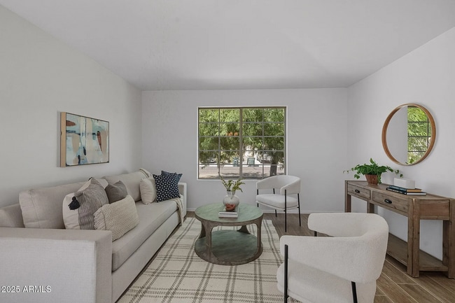 Building Photo - 2148 N Santiana Pl