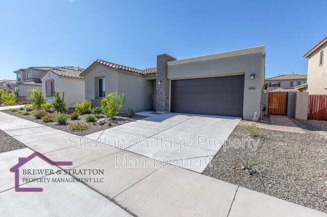 Building Photo - 17838 W Sapium Way