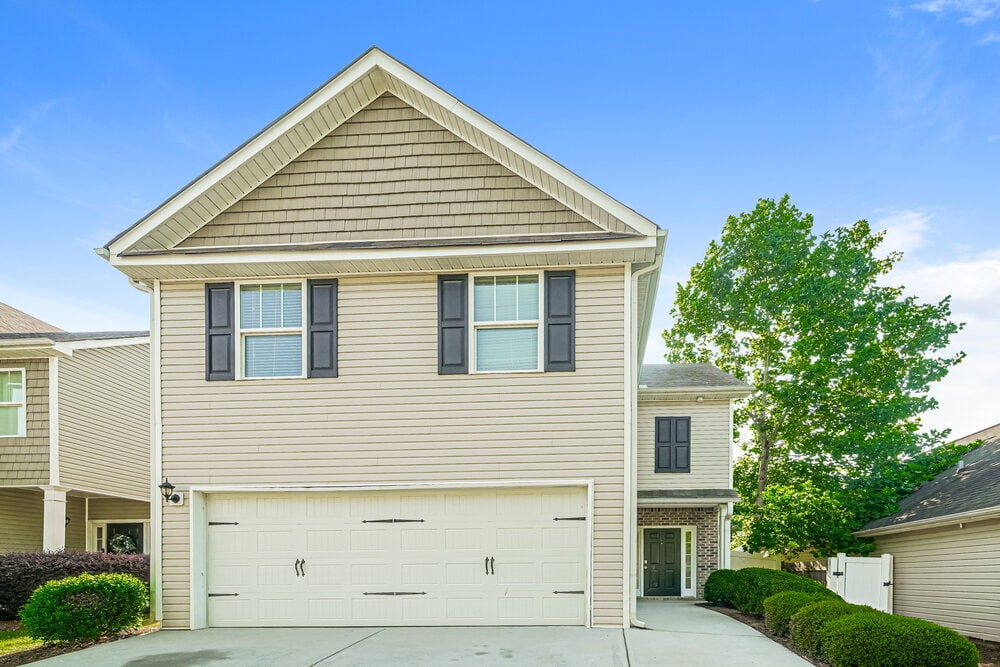 Primary Photo - 434 Highland Falls Dr