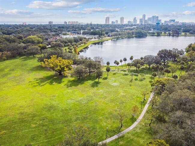 Foto del edificio - 1823 5th St N